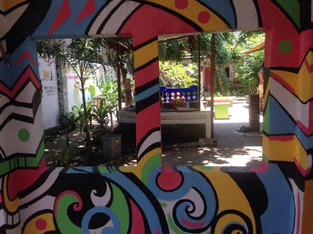 Good For Ya Knee Hostel & Bungalows (Adults Only) Gili Trawangan Exteriör bild