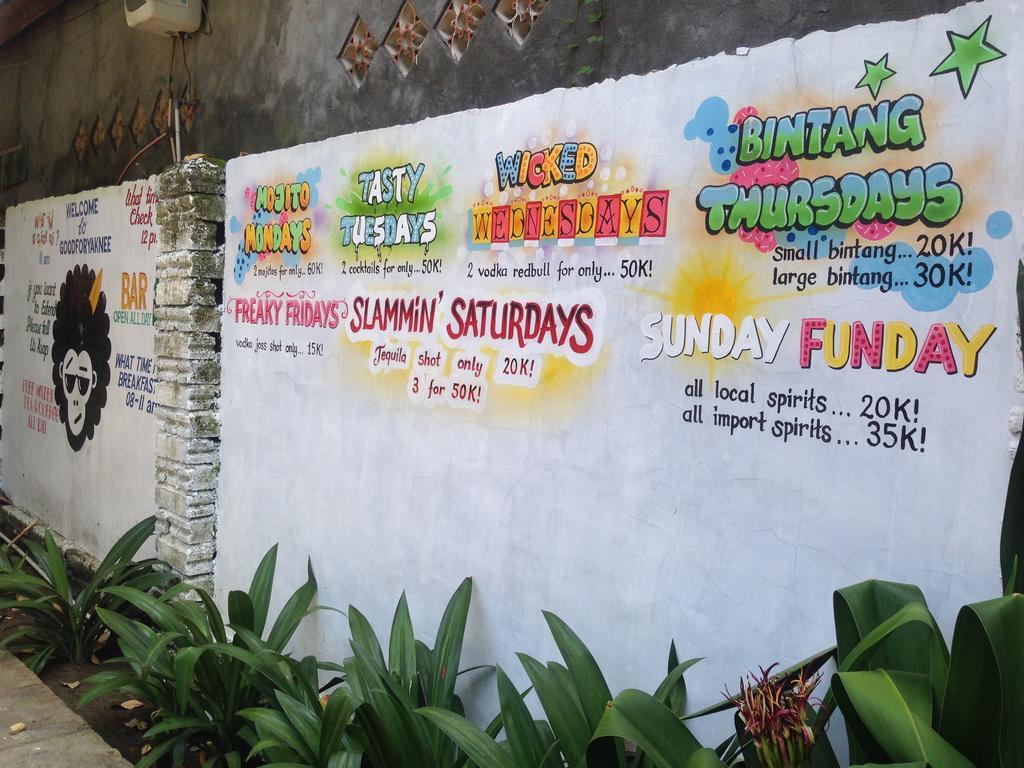 Good For Ya Knee Hostel & Bungalows (Adults Only) Gili Trawangan Exteriör bild