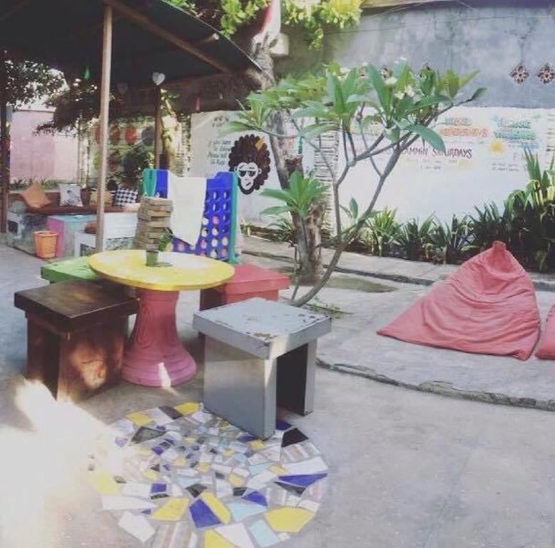 Good For Ya Knee Hostel & Bungalows (Adults Only) Gili Trawangan Exteriör bild