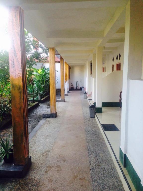 Good For Ya Knee Hostel & Bungalows (Adults Only) Gili Trawangan Exteriör bild