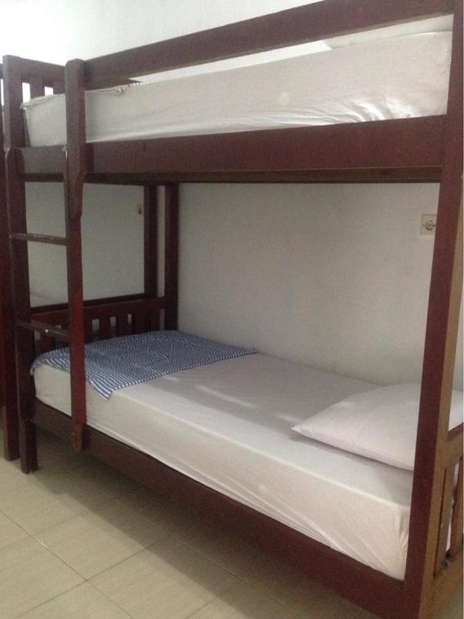 Good For Ya Knee Hostel & Bungalows (Adults Only) Gili Trawangan Exteriör bild