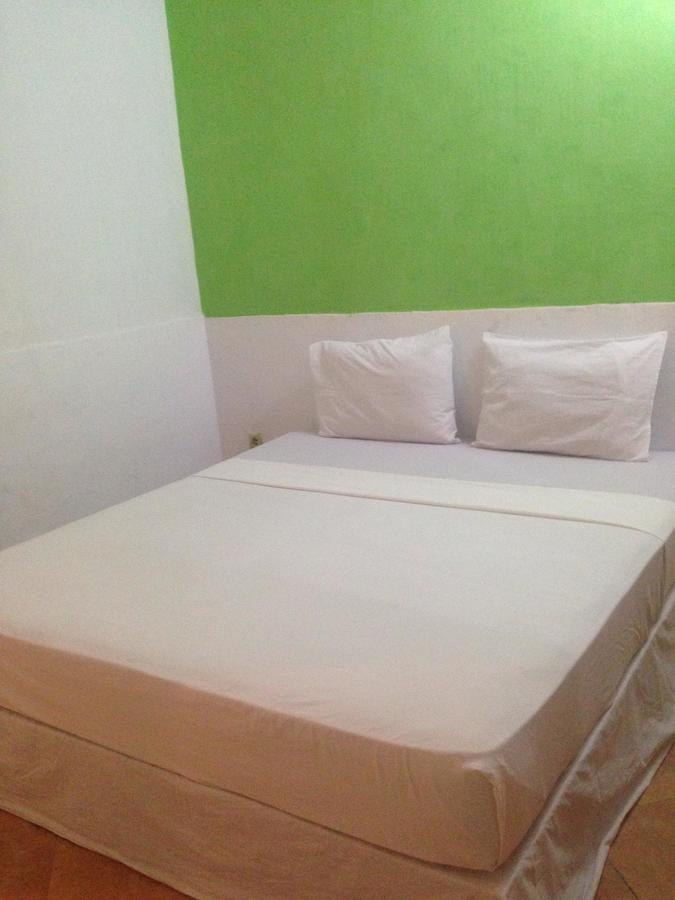 Good For Ya Knee Hostel & Bungalows (Adults Only) Gili Trawangan Exteriör bild